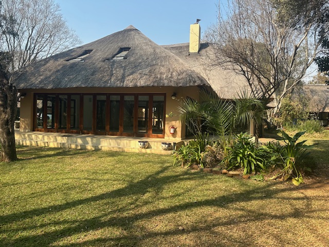 4 Bedroom Property for Sale in Lakeland North West
